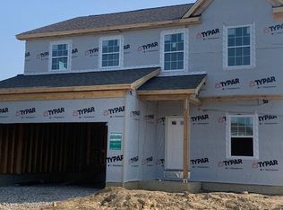 212 Colchester Ct, Delaware, OH 43015