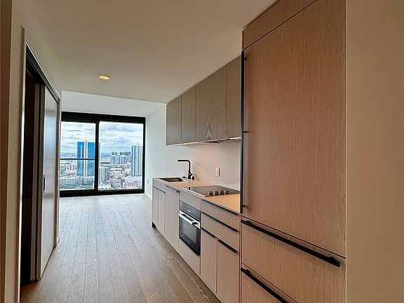 3rd image of 333 Ward Ave #2913