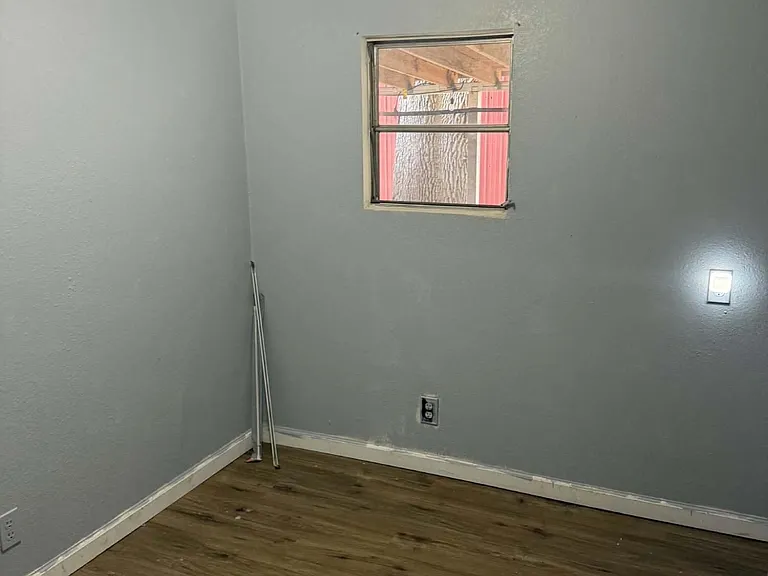 3115 Carter Ln — Photo 4