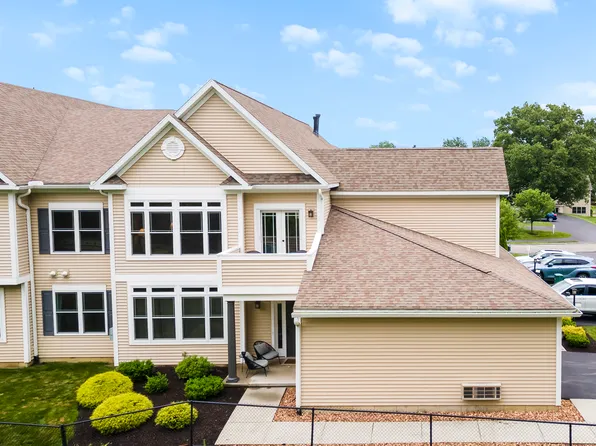 616 Lois Ln #616, Schenectady, NY 12304