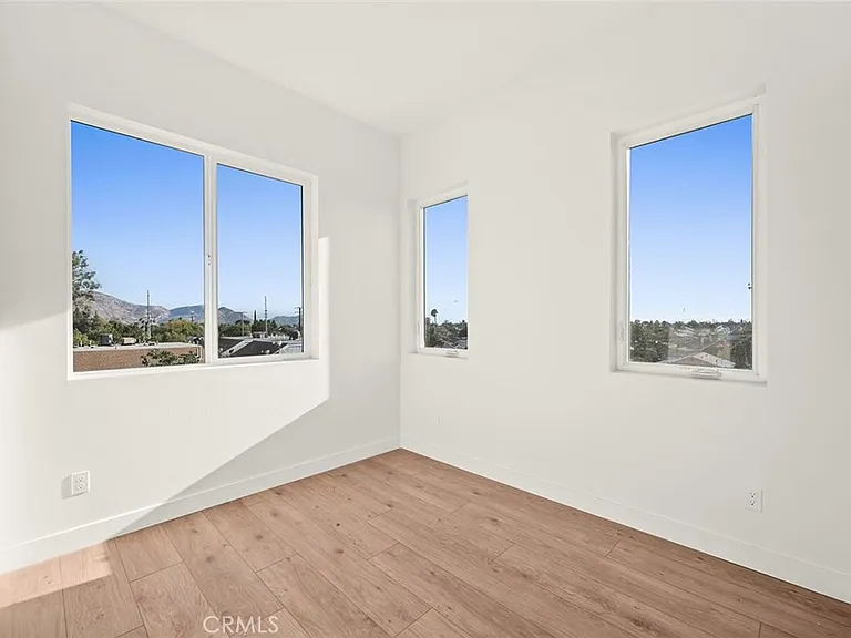 9613 Juniper Ave #19 — Photo 15
