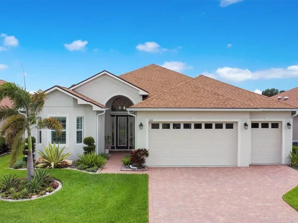 1104 Sawgrass Dr, Winter Haven, FL 33884