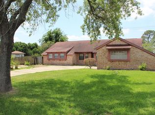 4507 Sage Cir, Baytown, TX 77521