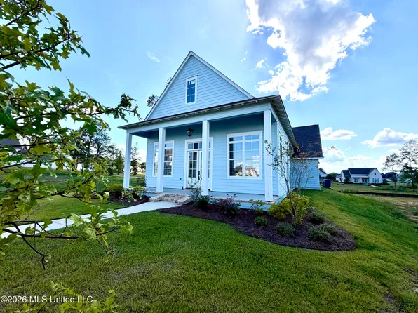 913 Bald Eagle Dr, Brandon, MS 39047