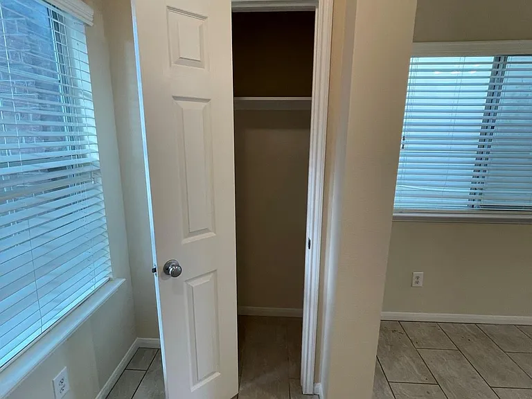 1755 Nichole Woods Dr — Photo 8