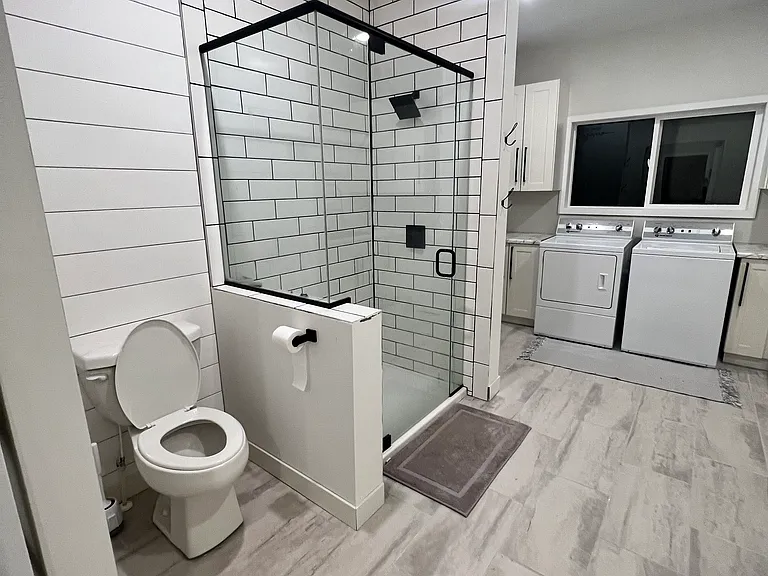 510 Pleasant St W — Photo 6