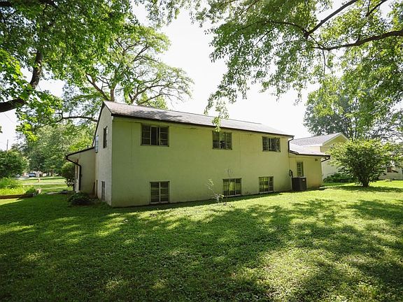 4th image of 1230 Norris Dr
