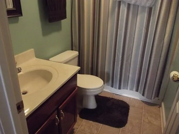 2419 Charles St, Richlands, VA 24641