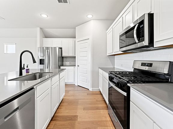 5th image of 2120 Mossfield Ln