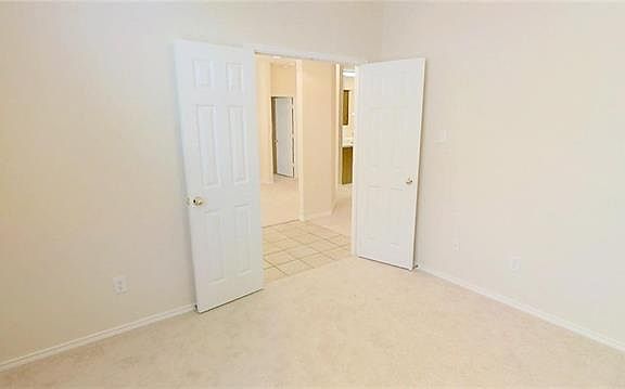 3rd image of 1551 Sleepy Hollow Dr
