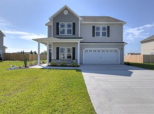 124 Groveshire Pl, Jacksonville, NC 28540