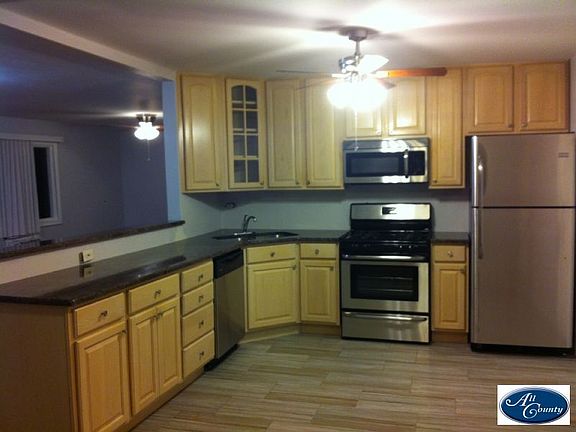 2nd image of 8999 Kennedy Dr #204D