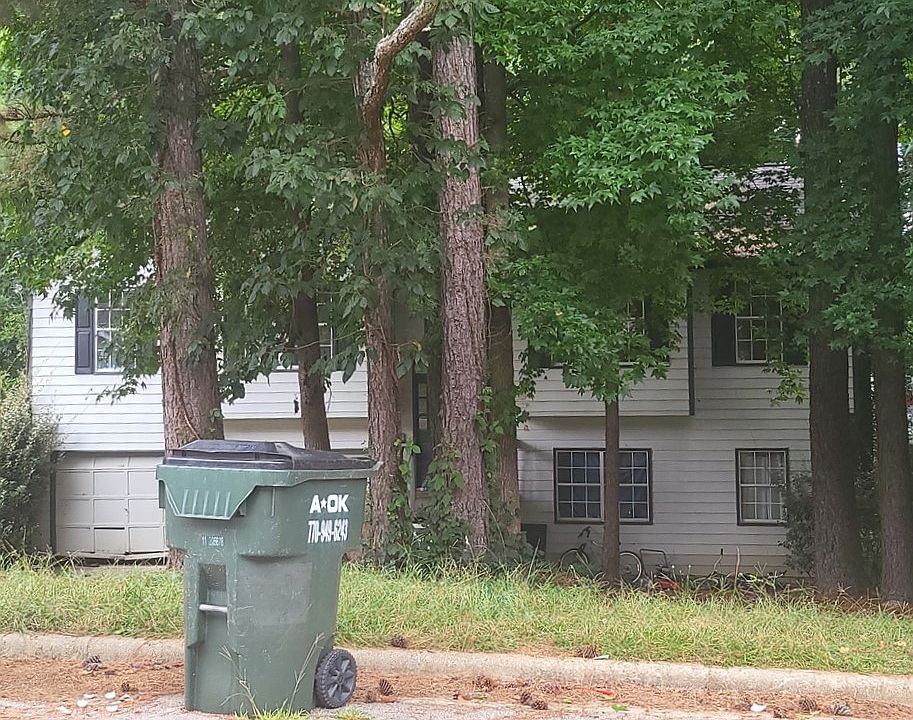 2nd image of 7688 Independence Ct