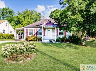 69 Saint Peters Pl, Keyport, NJ 07735
