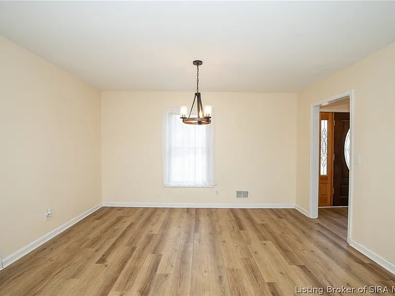 2413 Saint Andrews Rd — Photo 14
