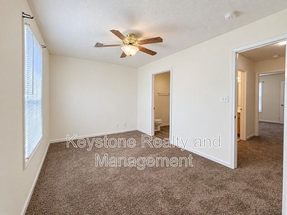 5th image of 512 Peachers Ridge Rd APT 2B