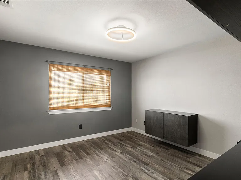 1041 Longbranch Ave — Photo 20