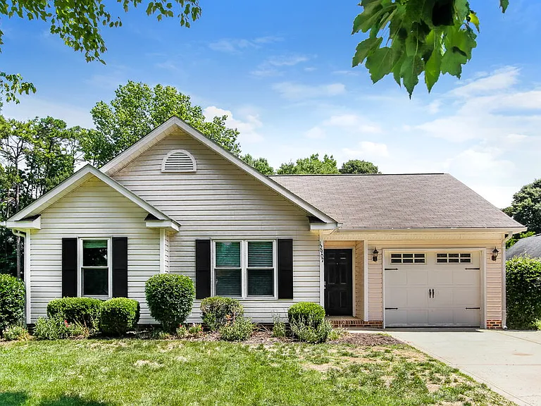 12907 Silbury Ln — Photo 1