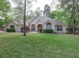 48 Lake Dr, Conroe, TX 77384