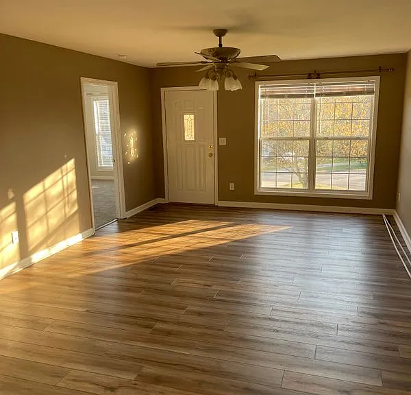 828 Mulberry Dr — Photo 11