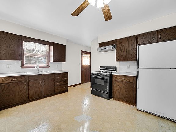 5th image of 9317 Southmoor Dr