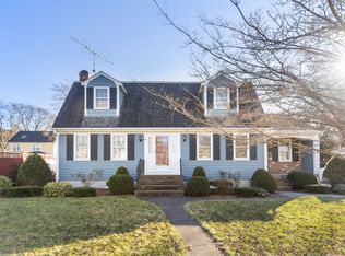 8 Norris Rd, Hyde Park, MA 02136