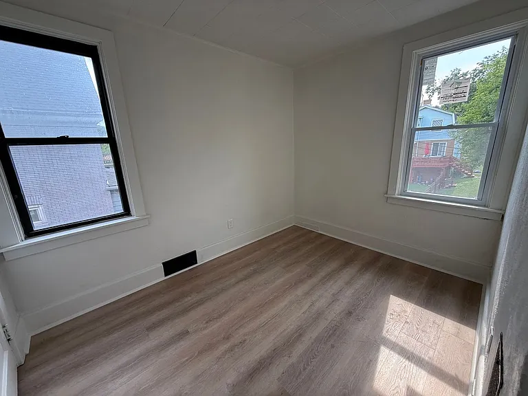 74 Pasadena Street — Photo 24