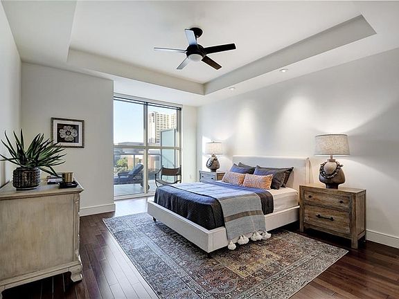 4th image of 98 San Jacinto Blvd #605