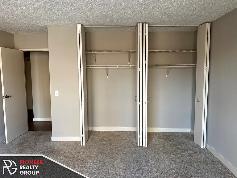 2557 N Clark St #2555-304 — Photo 7