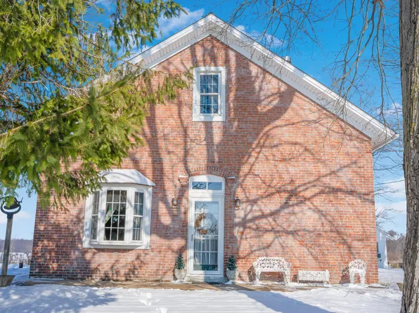 5510 Elevator Rd NE, Pleasantville, OH 43148