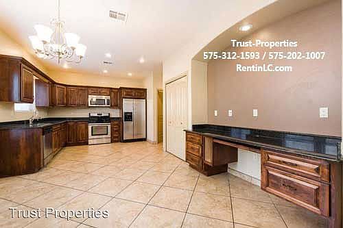 4th image of 4230 Tres Ninos #B