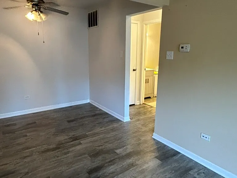 18515 Harwood Ave #1A — Photo 2