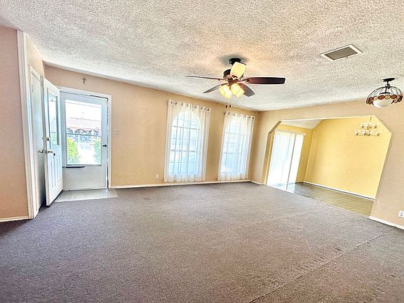 2nd image of 514 W Avenue J
