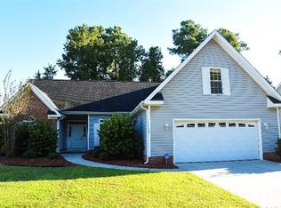 221 Longmeadow Dr, Wilmington, NC 28412