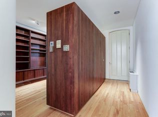 3038 Cambridge Pl NW, Washington, DC 20007