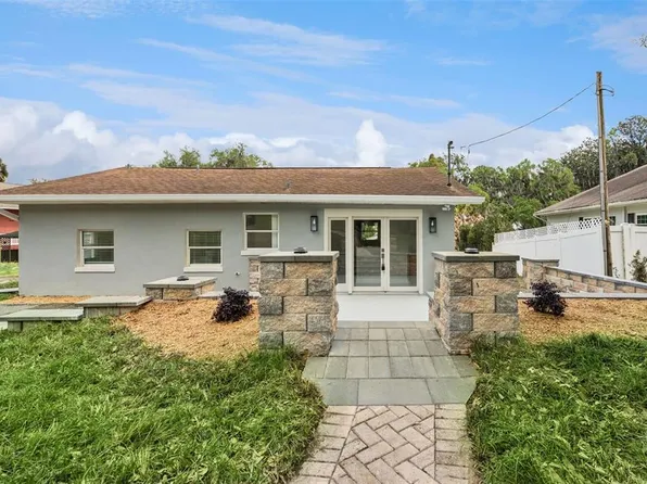 2316 Griffin Dr, Leesburg, FL 34748