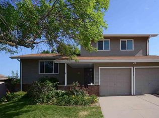13512 Edna St, Omaha, NE 68138