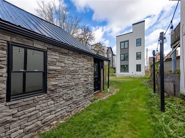2499 Professor Ave APT 2, Cleveland, OH 44113