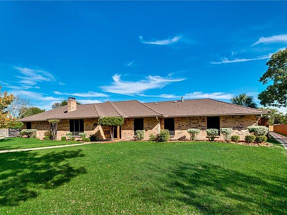 2nd image of 3306 Westwood Cir