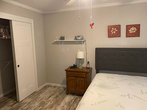 3rd image of 37C Dale Dr