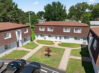 2718 Center St #B, Granite City, IL