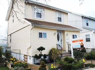 1536 150th Pl, Whitestone, NY 11357