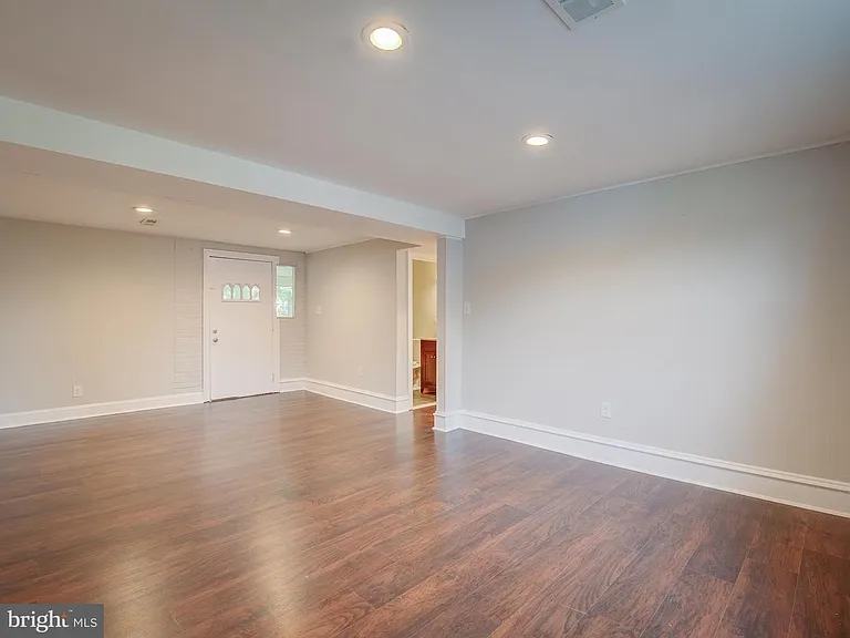 10108 Lomond Dr #1A — Photo 4