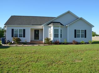 3205 Mobleys Bridge Rd, Grimesland, NC 27837