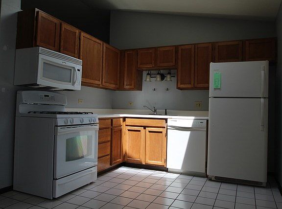 3rd image of 19981 S Jessica Ln