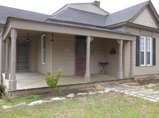 508 Washington St W, Fayetteville, TN 37334