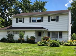 3 Wagon Rd, Hazlet, NJ 07730