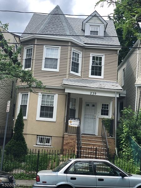 1st image of 239 Lincoln Ave