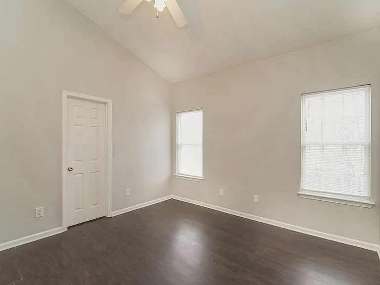 6614 Hampton Way Dr — Photo 9