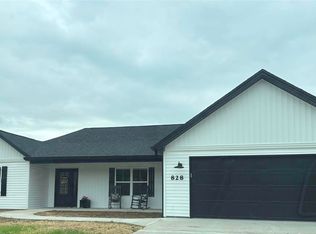 828 Upper Colesburg Rd, Elizabethtown, KY 42701